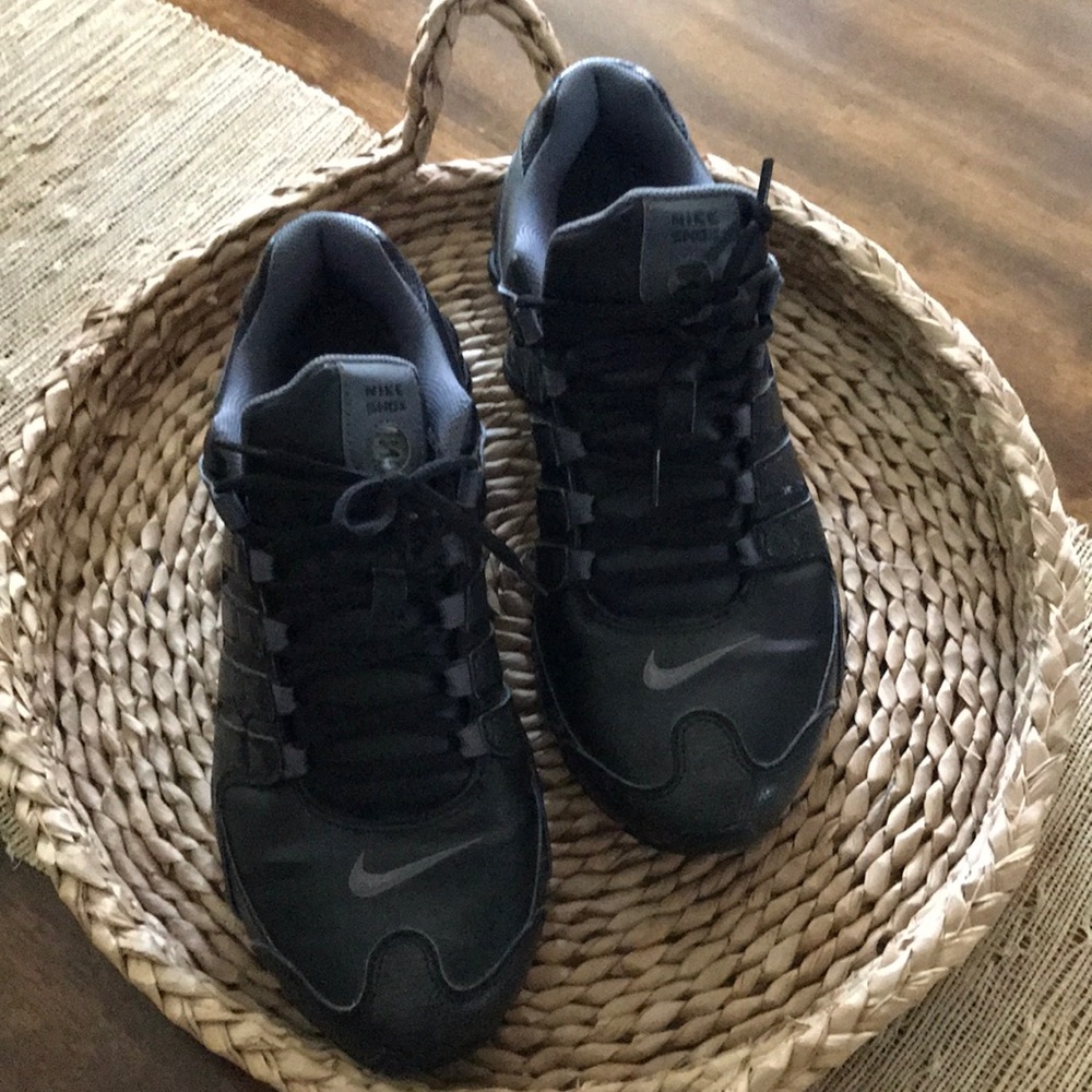 Nike Shox Black
